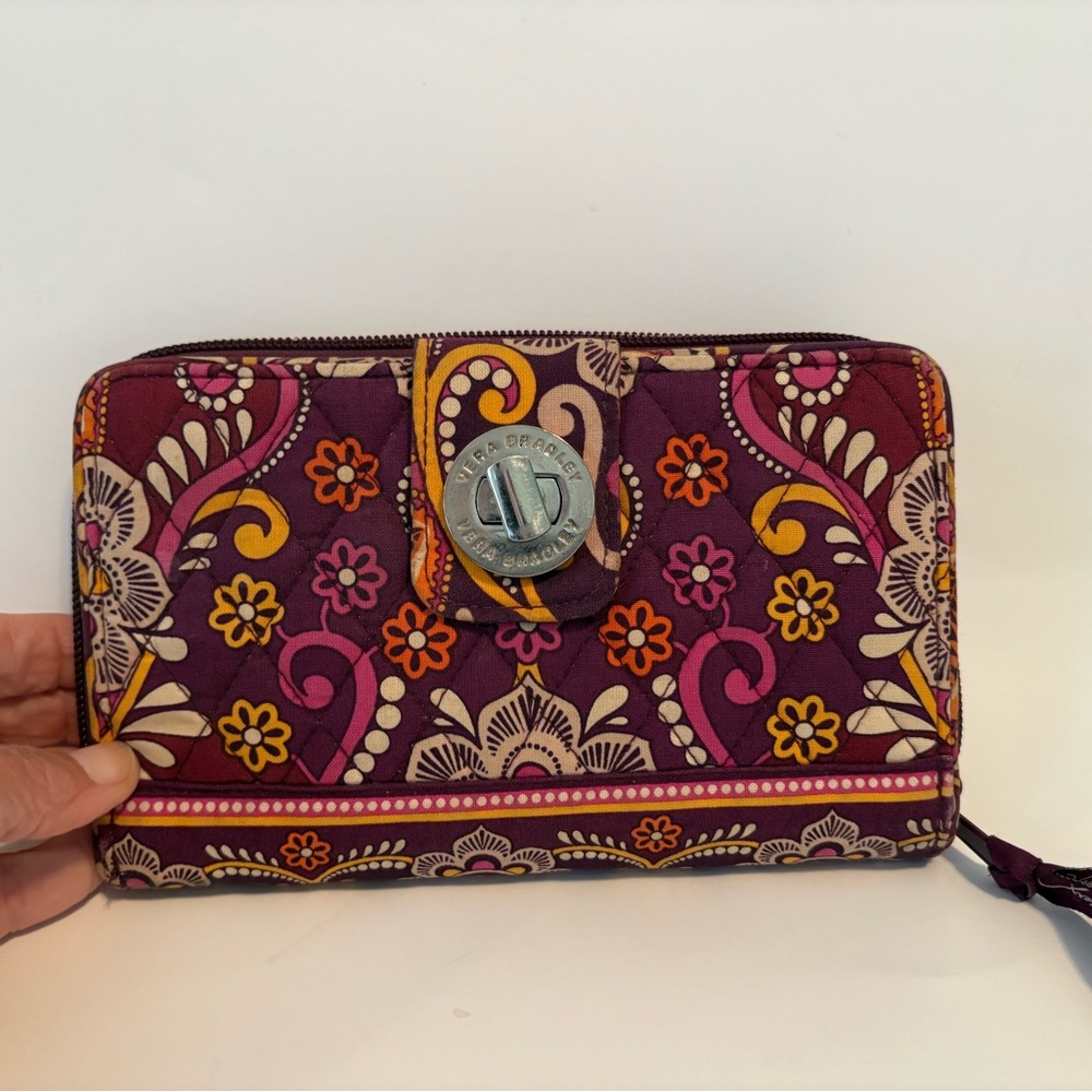 Vera Bradley retired Purple safari sunset turn key Wallet